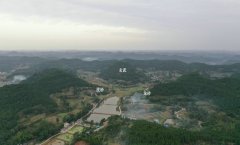 风水宝地眠牛山，王君植风水大师赴四川航拍龙局砂水